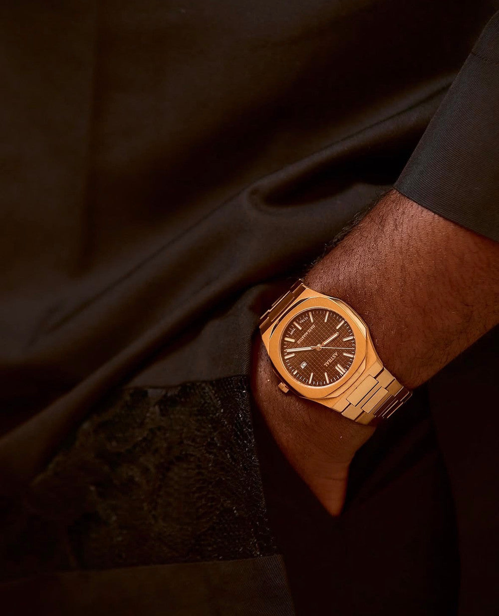 Date Master on steel bracelet